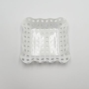 Recipiente de Plástico Blanco / Cuadros 13.7 x 13.7 x 3 cm